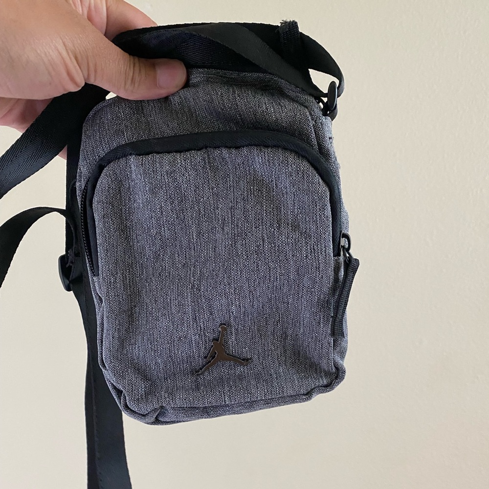 Jordan crossbody bag